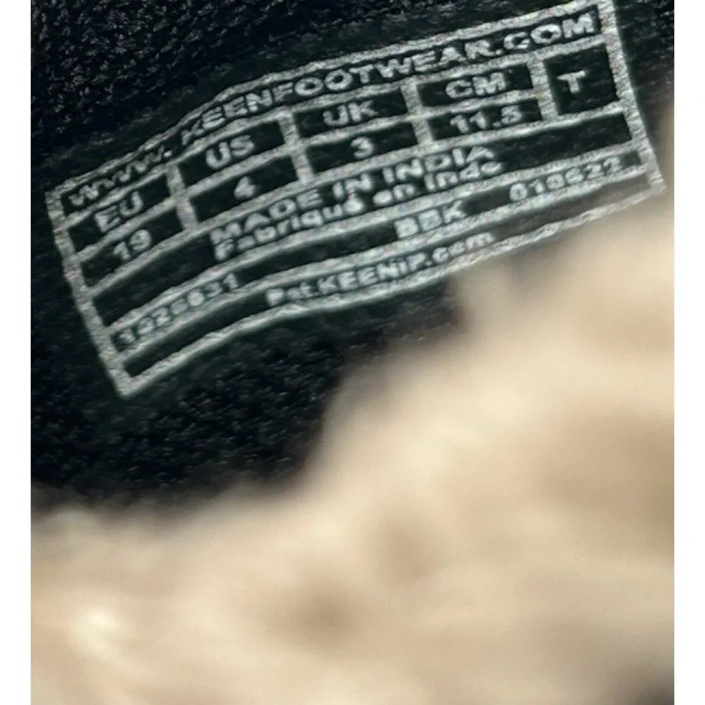 Keen Newport Shoes Black Suede Infant Size 4 Baby Shoes Faux Fur‎ Trim